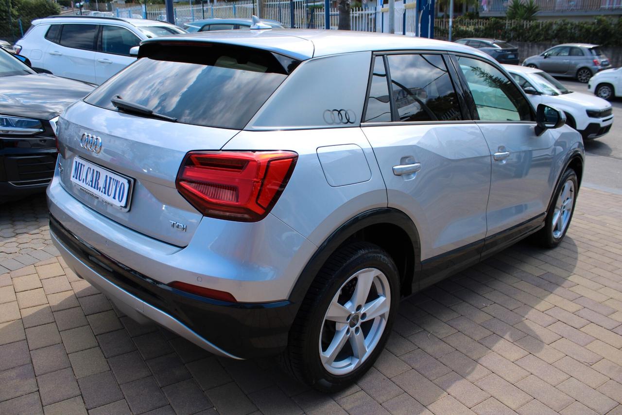 Audi Q2 2.0 TDI quattro S tronic Business