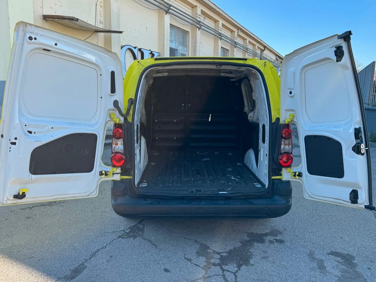 Peugeot Partner Tepee BlueHDi 100 Active