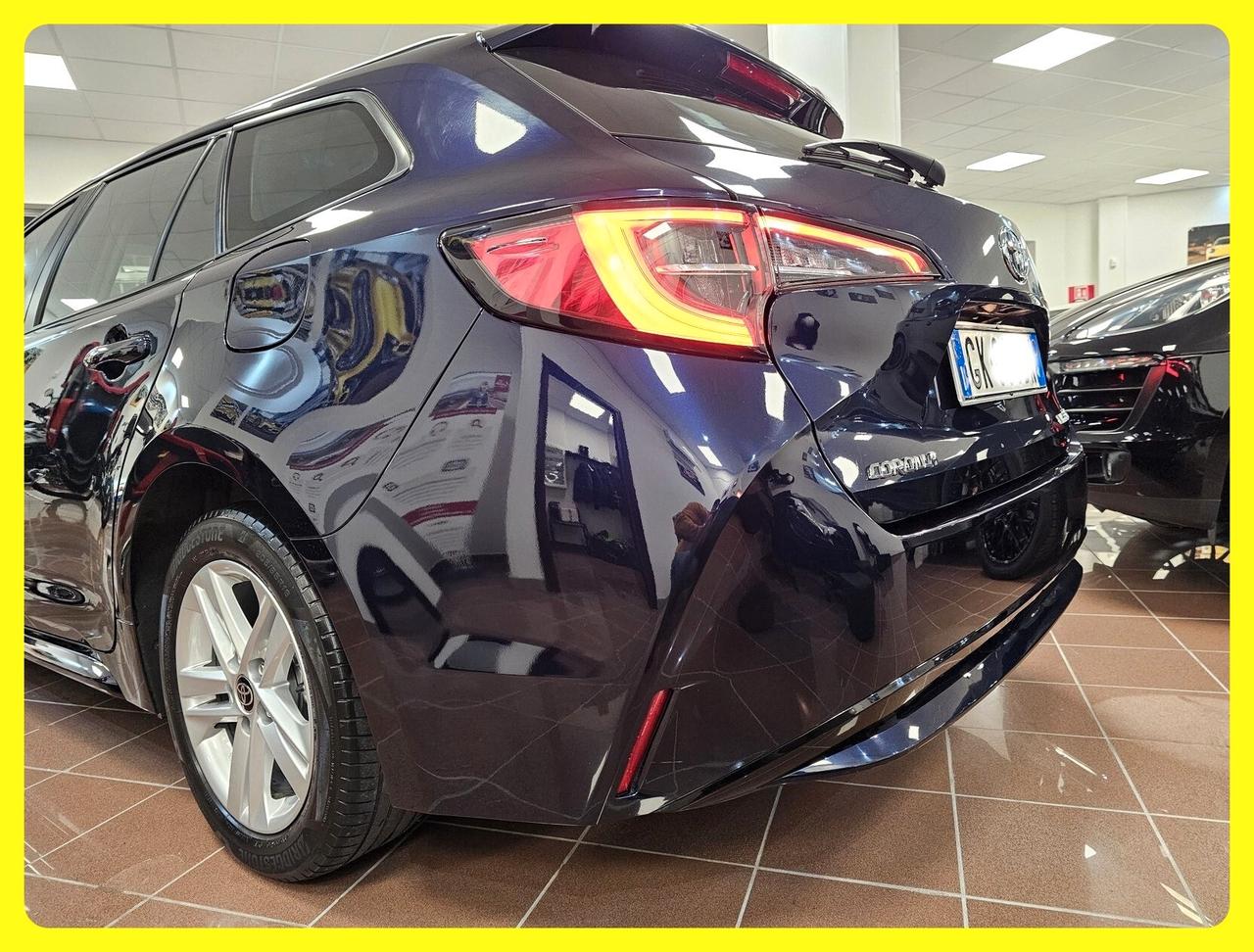 Toyota New Corolla TS 1.8 Hybrid 122CV CVT Business Garanzia