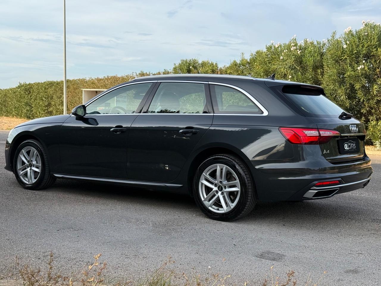 Audi A4 Avant 40 TDI quattro S tronic Business Advanced