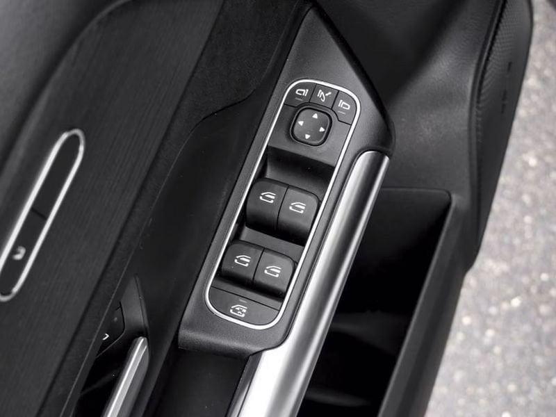 Mercedes-Benz GLA GLA 180 Auto AMG Line Premium Plus TETTO CAMERA 360 MULTIBEAM LED NAVI