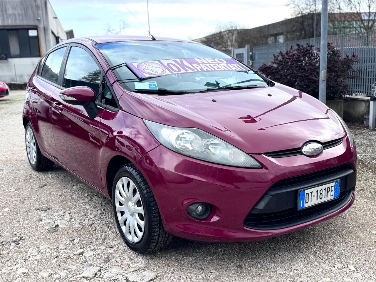 Ford Fiesta 1.2 Benzina 82cv Neopatentati 2009