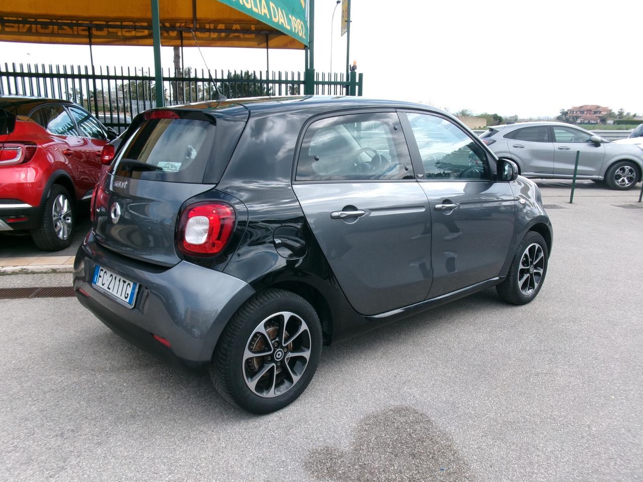 Smart ForFour II 1.0 BENZINA 71cv E6 PRIME MANUALE 104KM