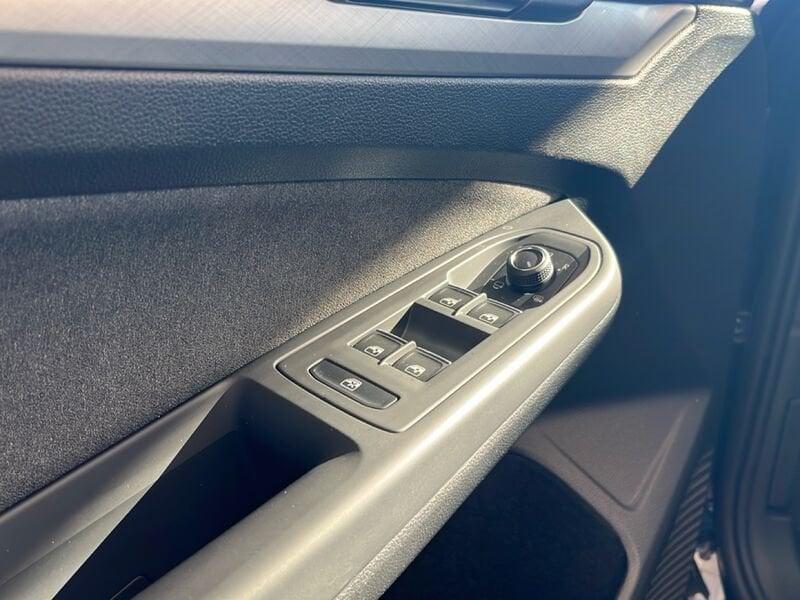 Volkswagen Golf Golf 2.0 TDI SCR Life * PROMO *