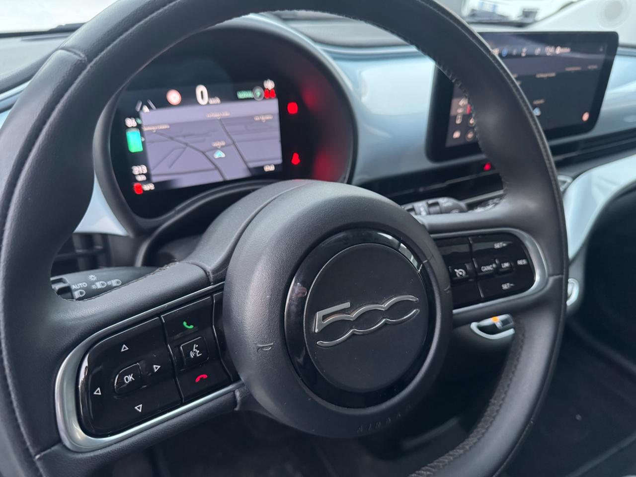 Fiat 500 500e Berlina 42 kWh La Prima