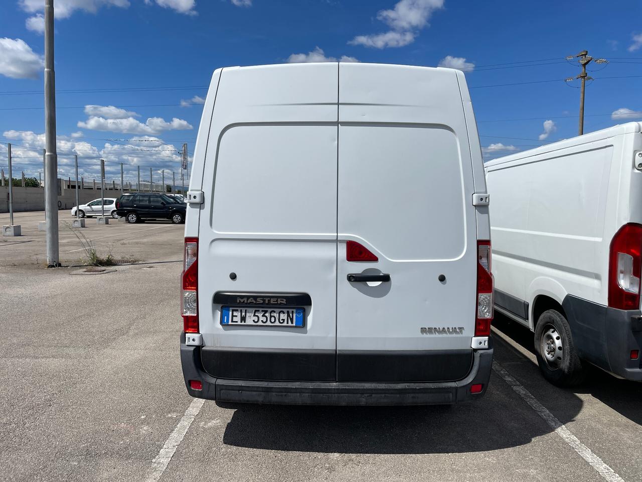 Renault Master 2.3 dci 128CV PM-TM L2H2 - 3 posti