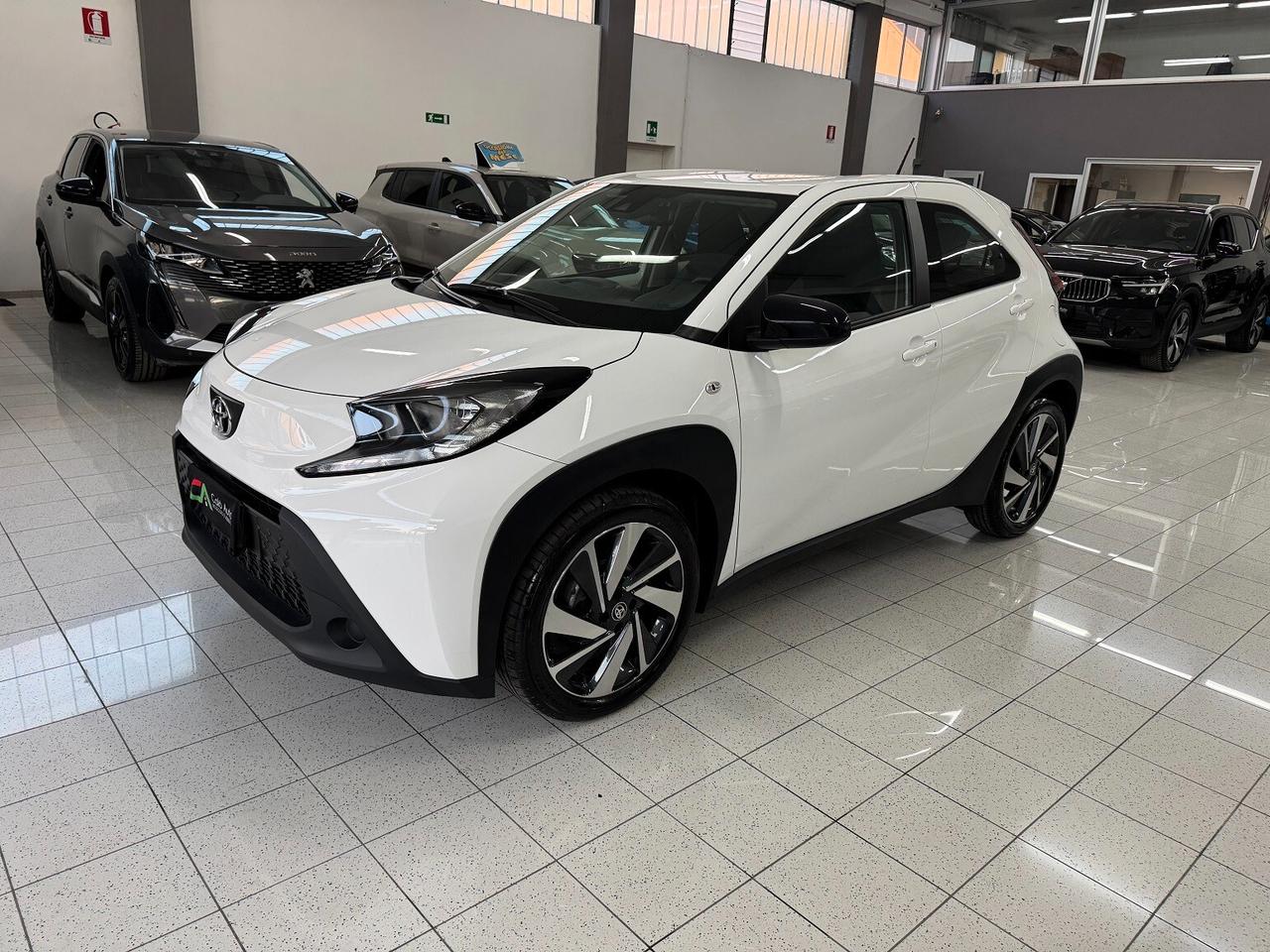 Aygo X 1.0 72cv AUTOMATICA 21.000KM COME NUOVA