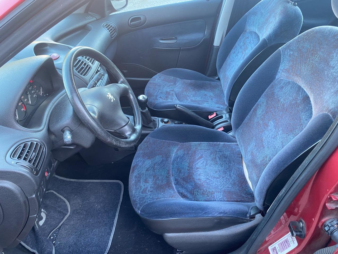 Peugeot 206 1.1 5p. XR