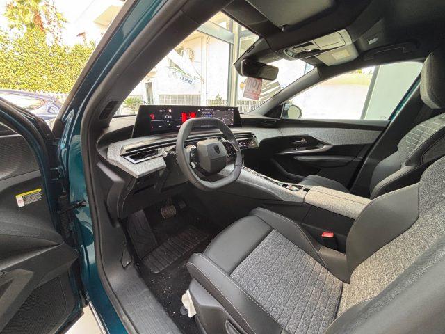 PEUGEOT 3008 Hybrid 136 e-DCS6 Allure tua da ?379,00 mensili