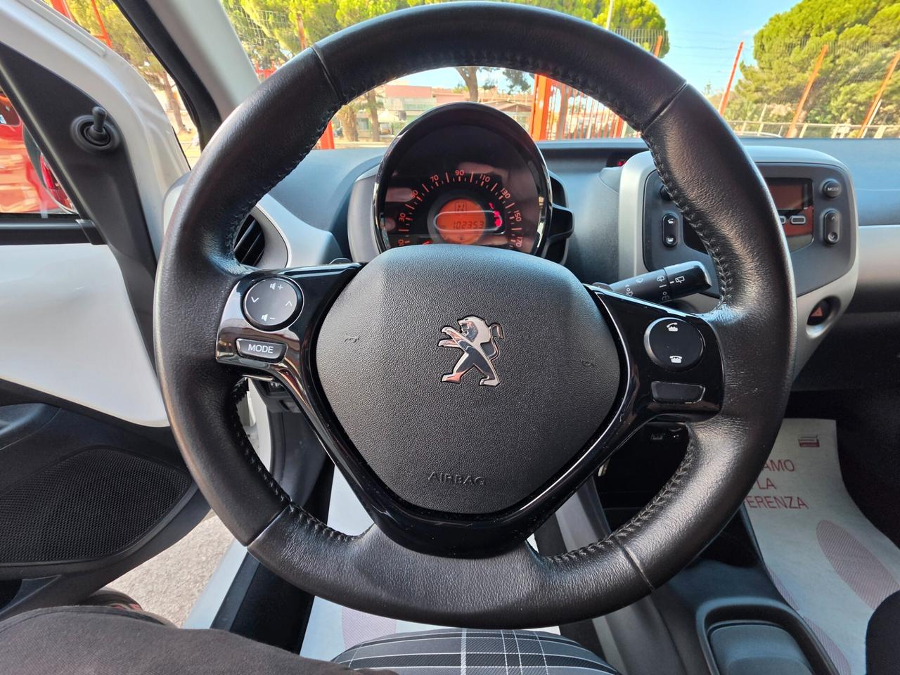 Peugeot 108 1,0 benzina 02/2018 Cv69 AUTOMATICA