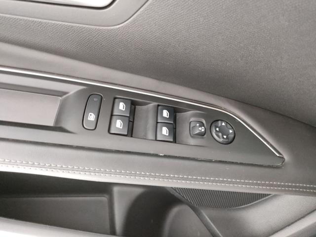 PEUGEOT 3008 BlueHDi 120 S&S Allure