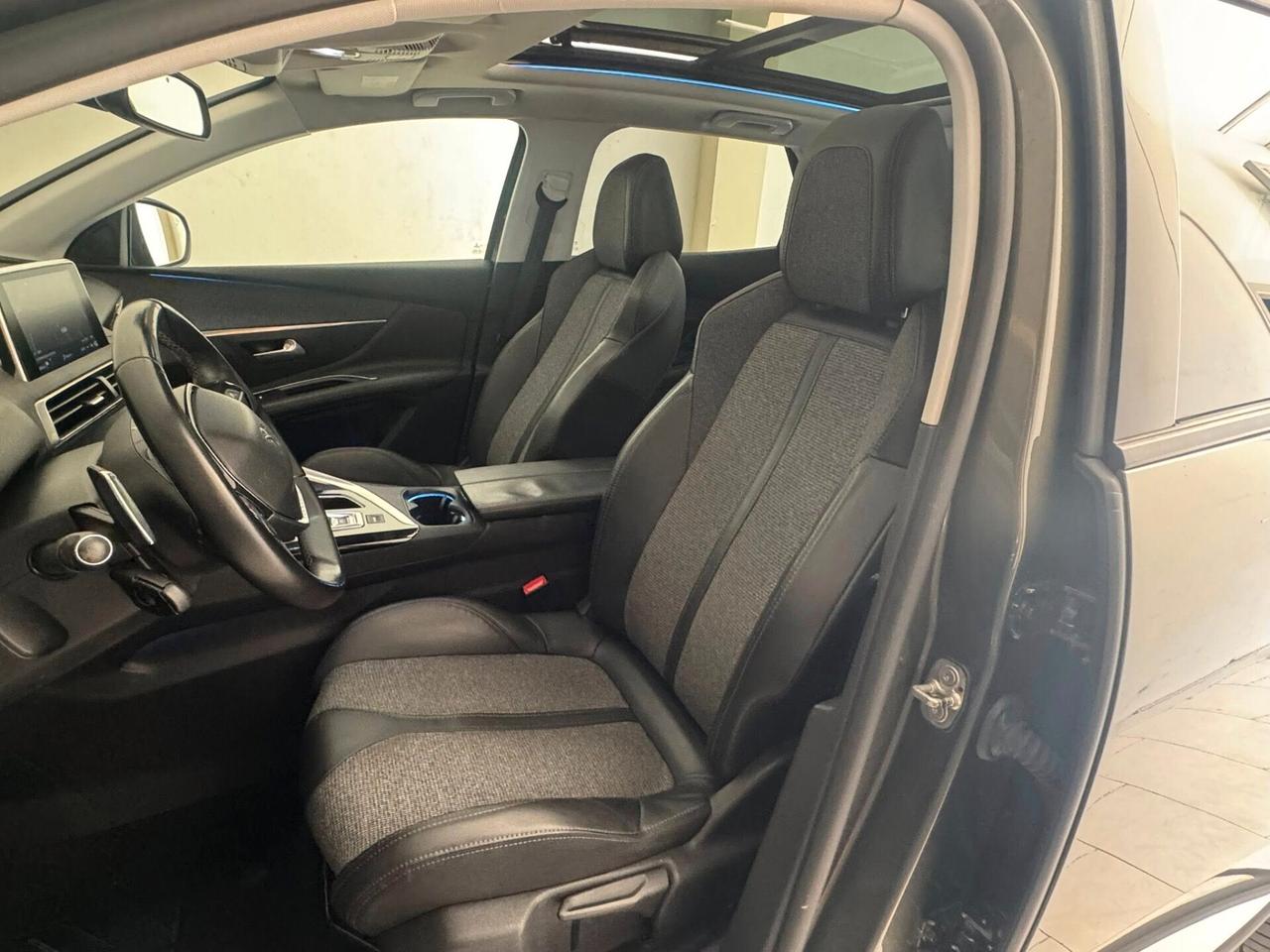 PEUGEOT 3008 1.6 HDI 120 CV. EAT8 TETTO+NAVI+BIXENO