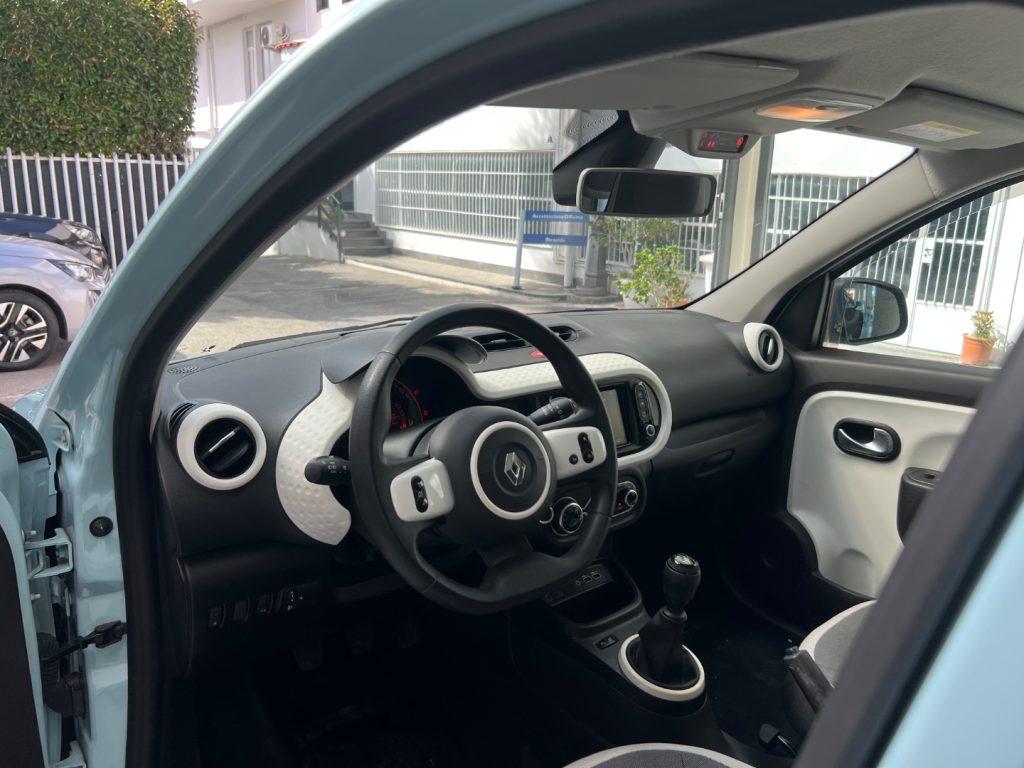 Renault Twingo SCe 65 CV Urban Night tua da €149,00 mensili