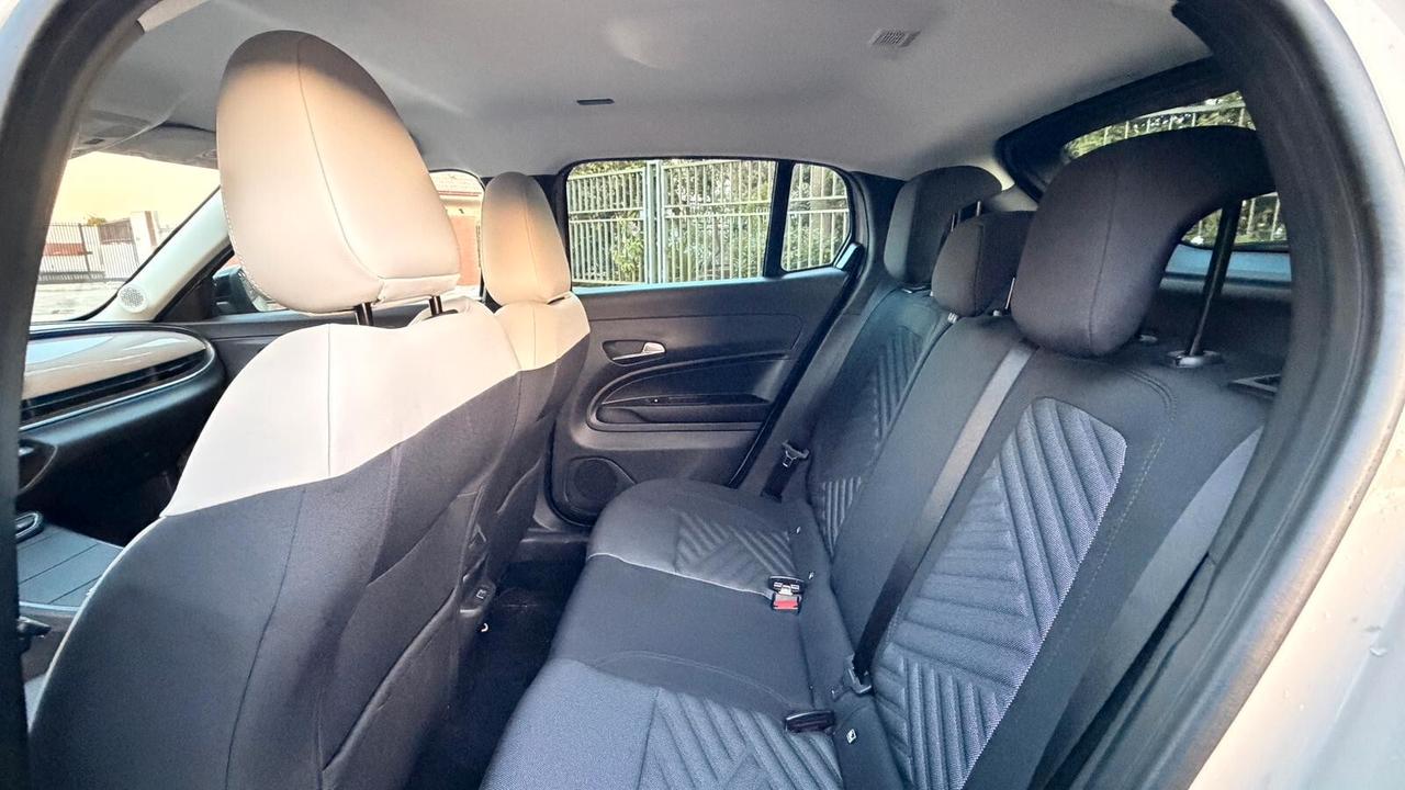 Fiat 600 Hybrid 145 CV DCT MHEV Icon