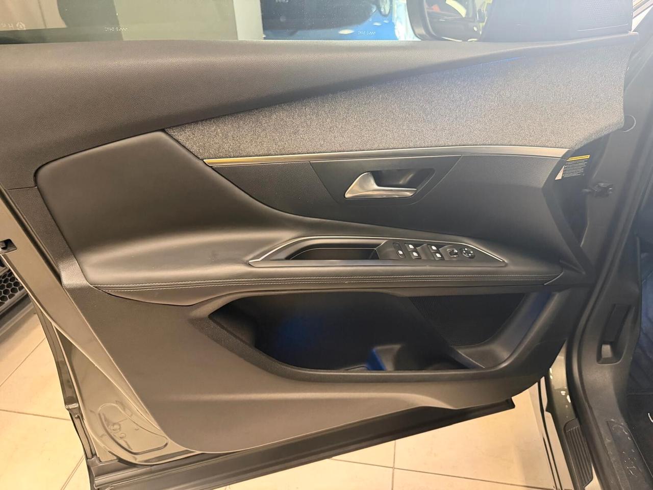 Peugeot 3008 BlueHDi 120 S&S EAT6 Allure A RATE DA 150 AL MESE