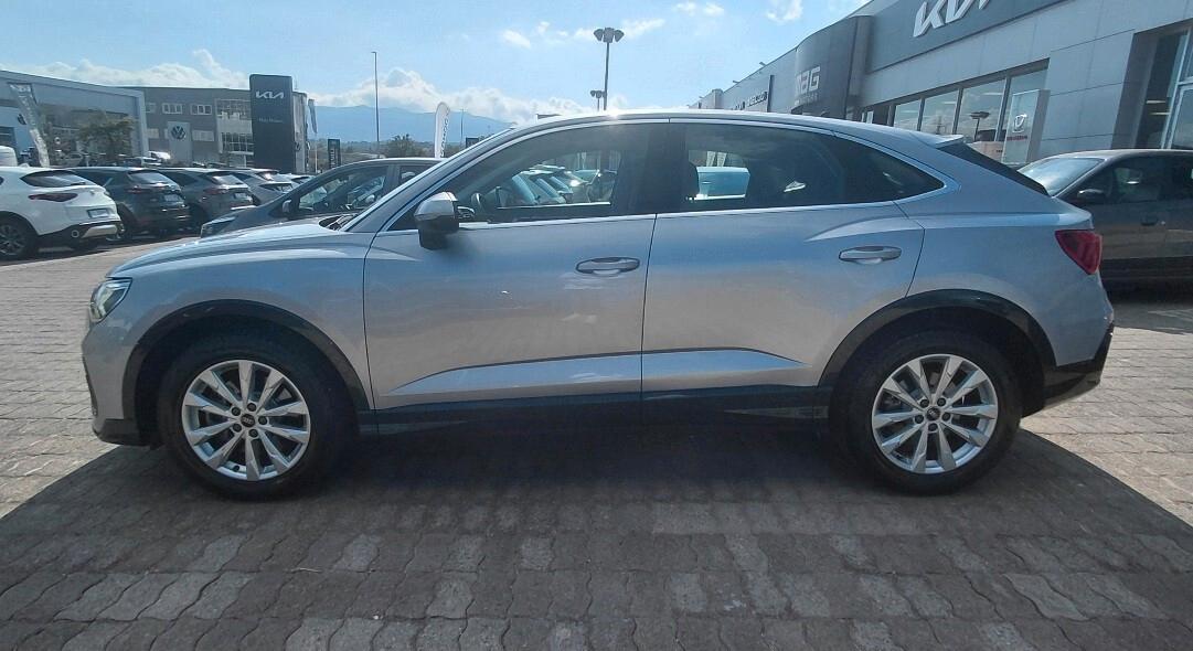 Audi Q3 40 TDI quattro S tronic Business