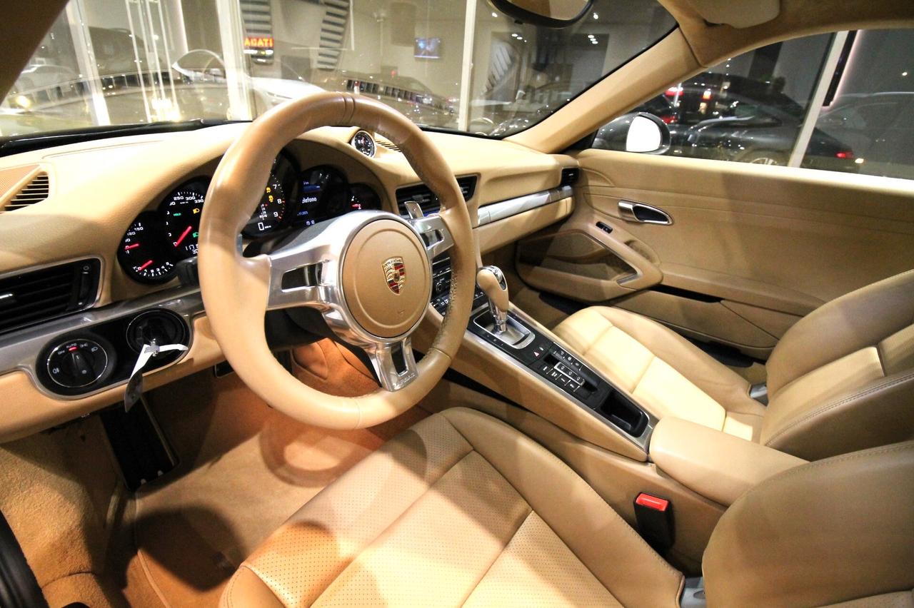 PORSCHE 911 CARRERA 4S