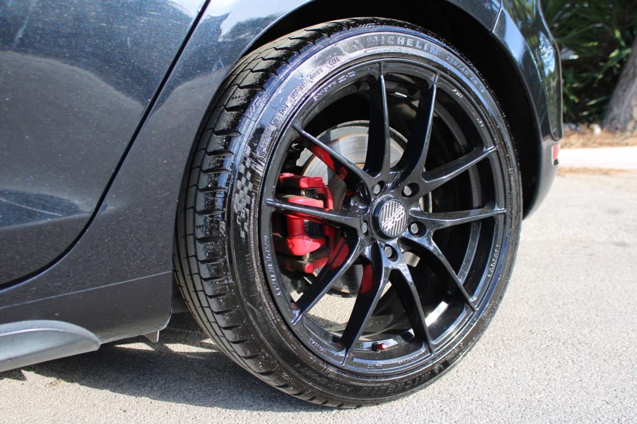 Volkswagen Golf 2.0 TSI DSG 5p. GTI