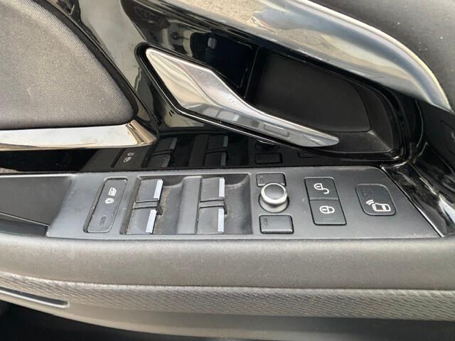 Land Rover Range Rover Evoque 2.0d i4 mhev R-Dynamic SE awd 150cv