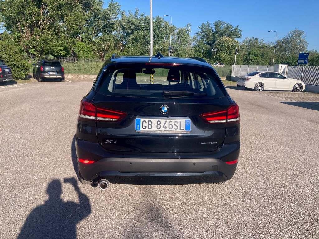 BMW X1 18 i Advantage sDrive Steptronic