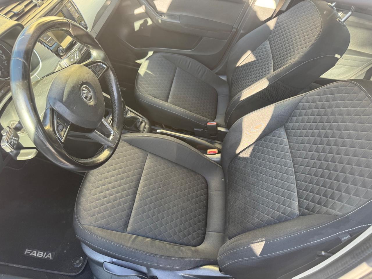 Skoda Fabia 1.4 TDI 75 CV neopaten garanzia 12 mesi