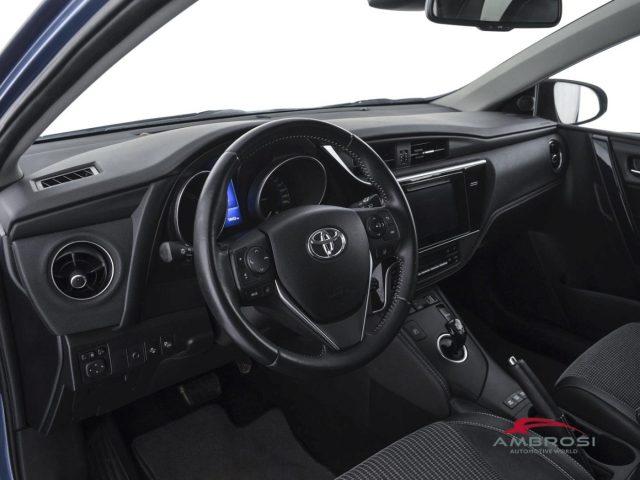 TOYOTA Auris 1.8 Hybrid Lounge