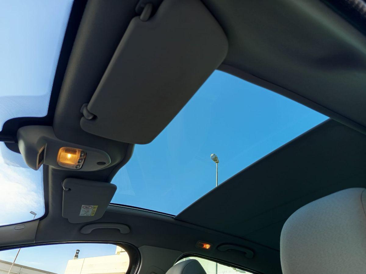 PEUGEOT 3008 1.6 HDi 115 CV Active TETTO PAN.