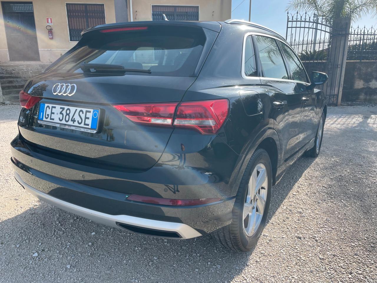 Audi Q3 35 TDI S tronic Business Advanced