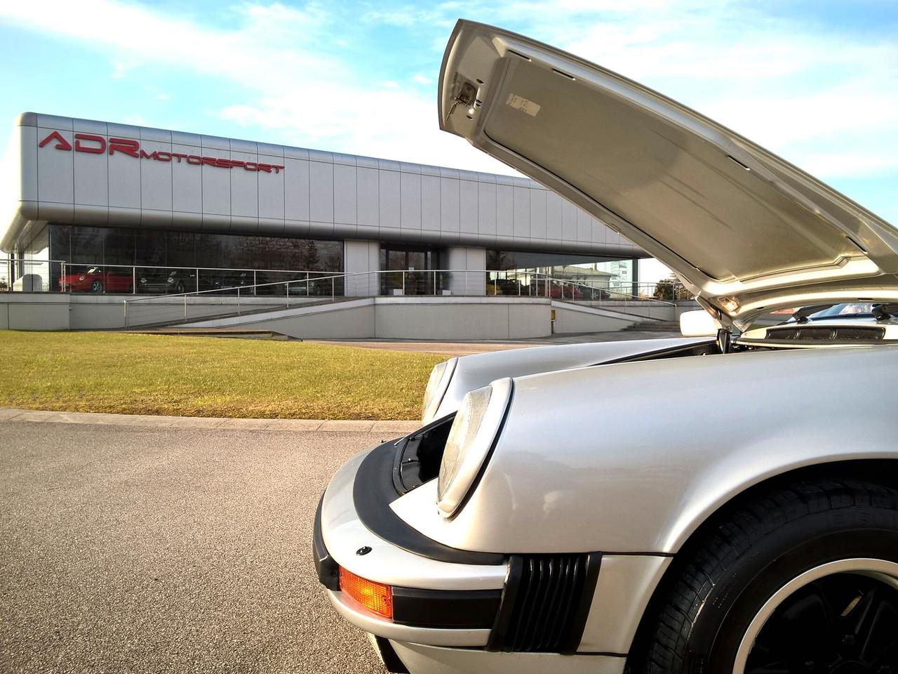 Porsche 911 Carrera 3.2 Coupé G50