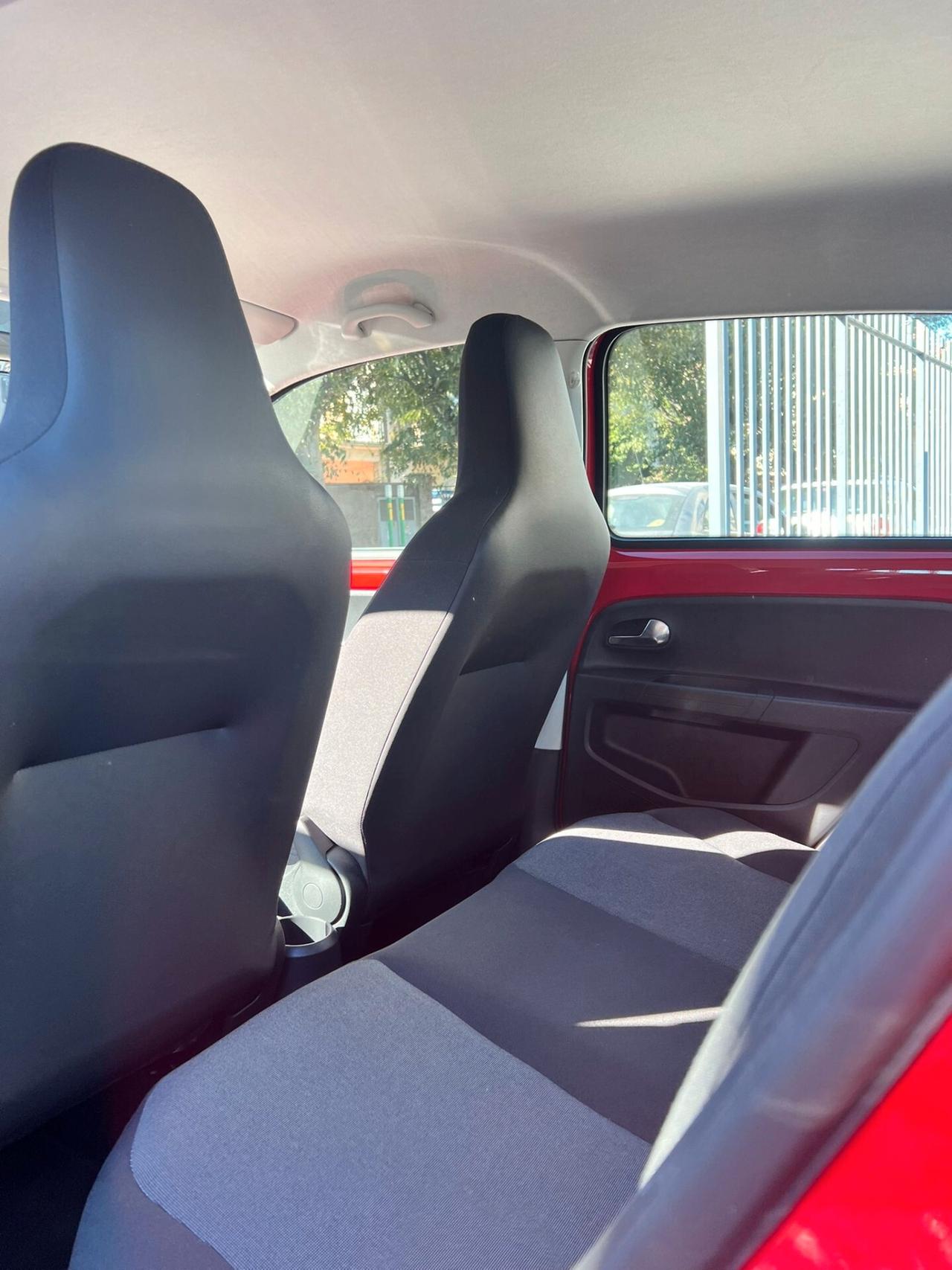 Volkswagen up! 1.0 75 CV 5p. move