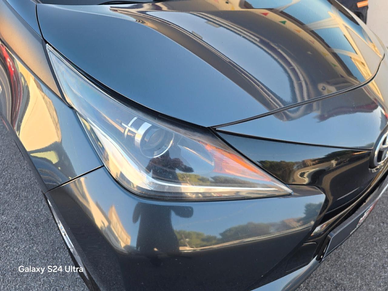 Toyota Aygo 1.0 VVT-i 69 CV 5 porte x-cool