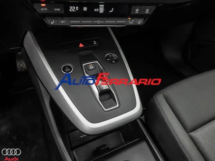 Audi Q4 35 ANDROID AUTO 18" SENS PARK CRUISE CONTROL VETRI SCURI NAVY