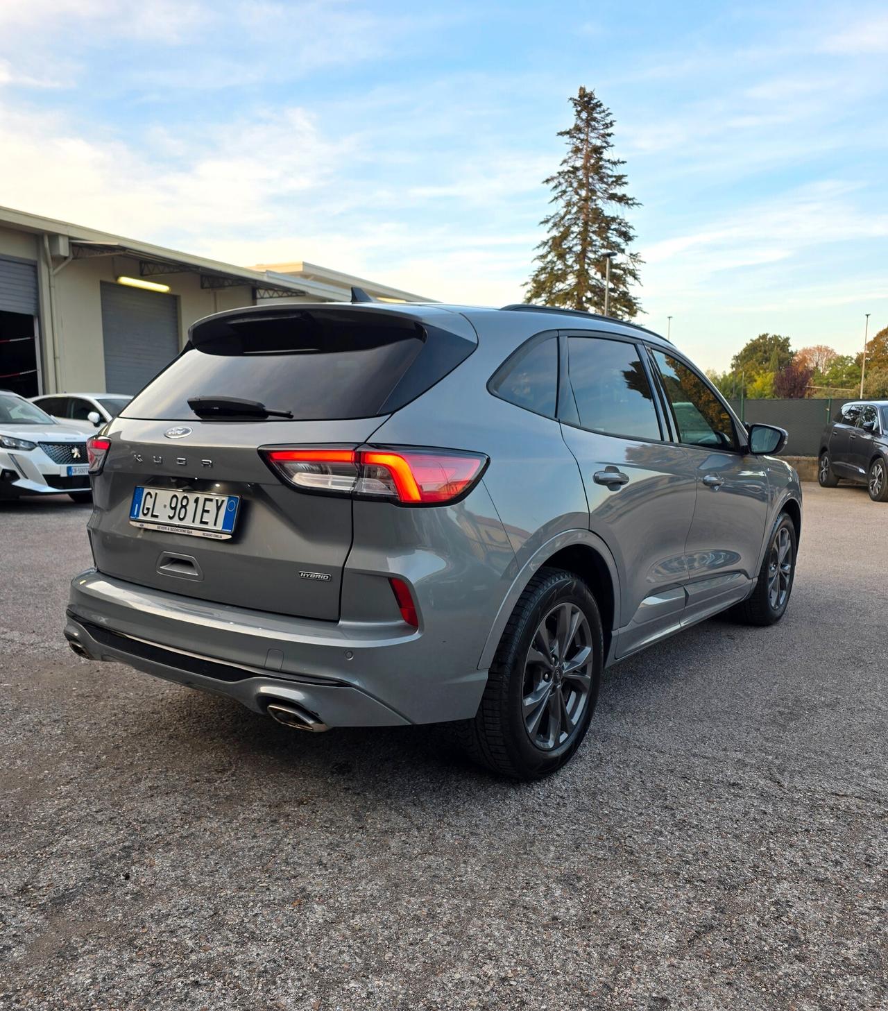 Ford Kuga 2.5 Full Hybrid 190 CV CVT 2WD ST-Line