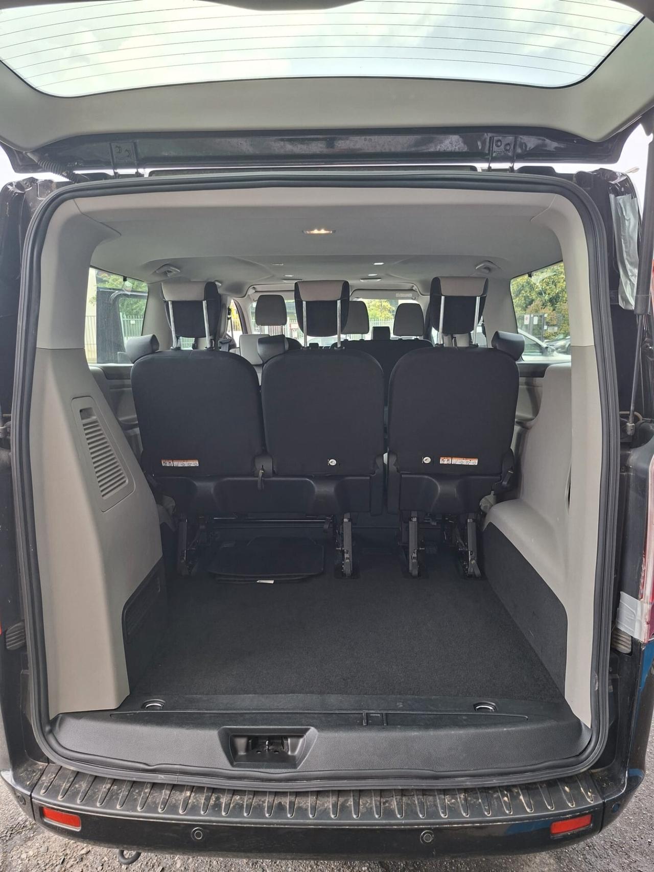 Ford Tourneo Custom 320 2.0 EcoBlue 150CV PC Titanium 77kw - 105cv 9 posti