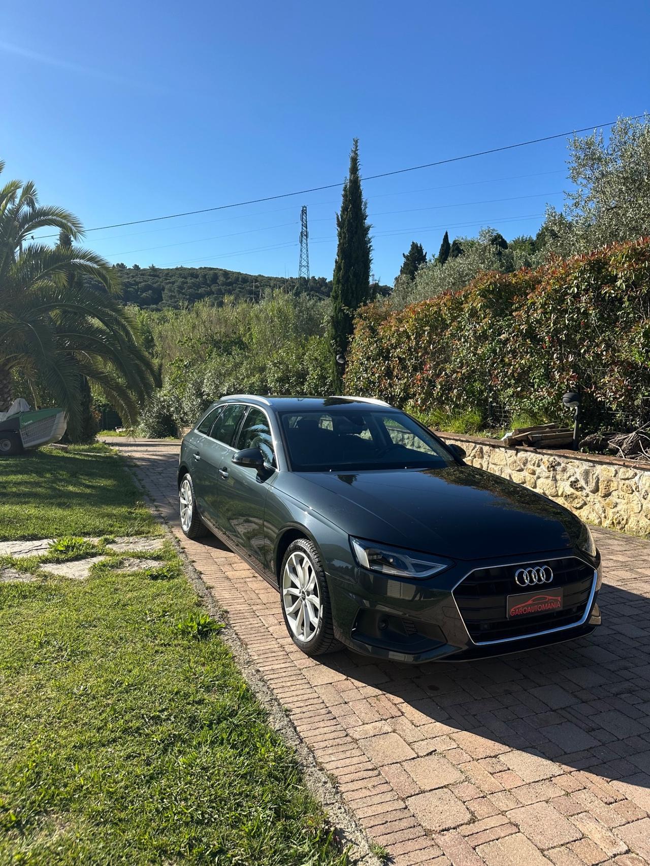 Audi A4 Avant 30 TDI/136 CV S tronic Business Advanced