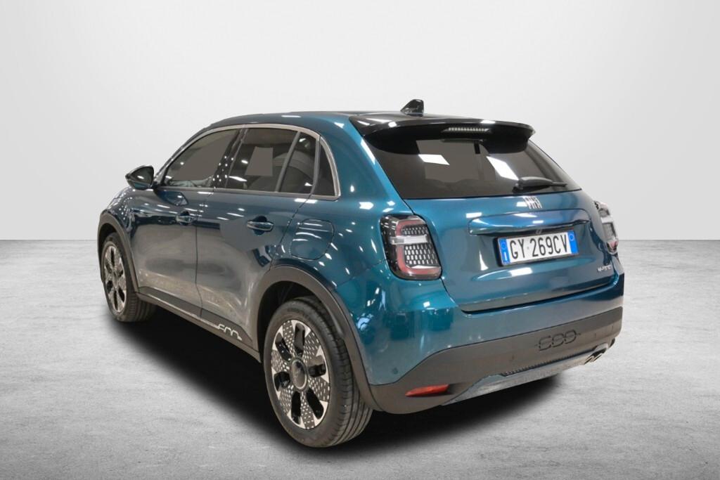 FIAT 600 1.2 HYBRID 136CV DCT MHEV LA PRIMA ( FARI LED - ADAPTIVE CRUISE - COCKPIT - PELLE - NAVI - MIRROR - PDC - TELECAMERA POST. - CERCHI 18 )