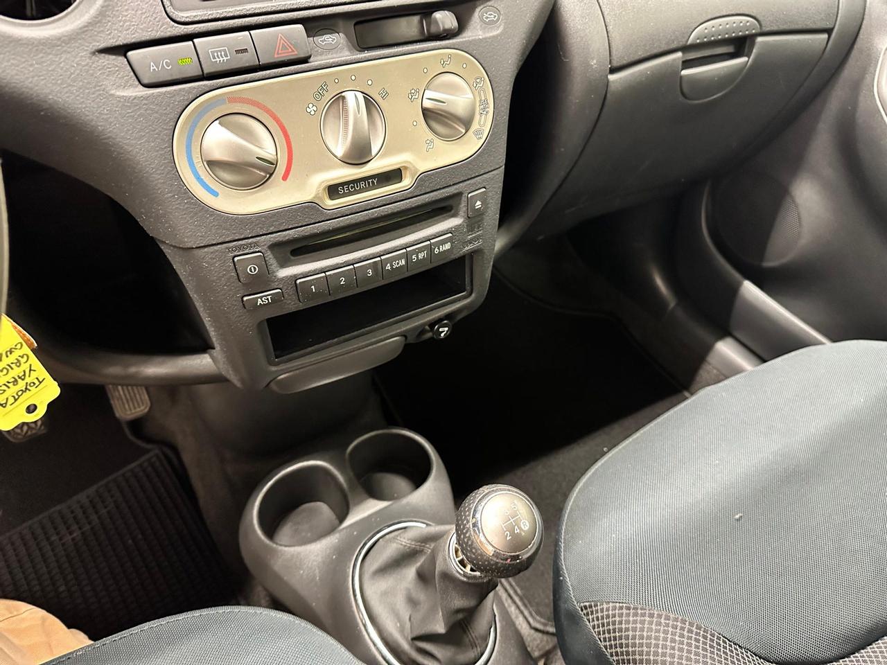 Toyota Yaris 3p 1.4 d-4d Blue