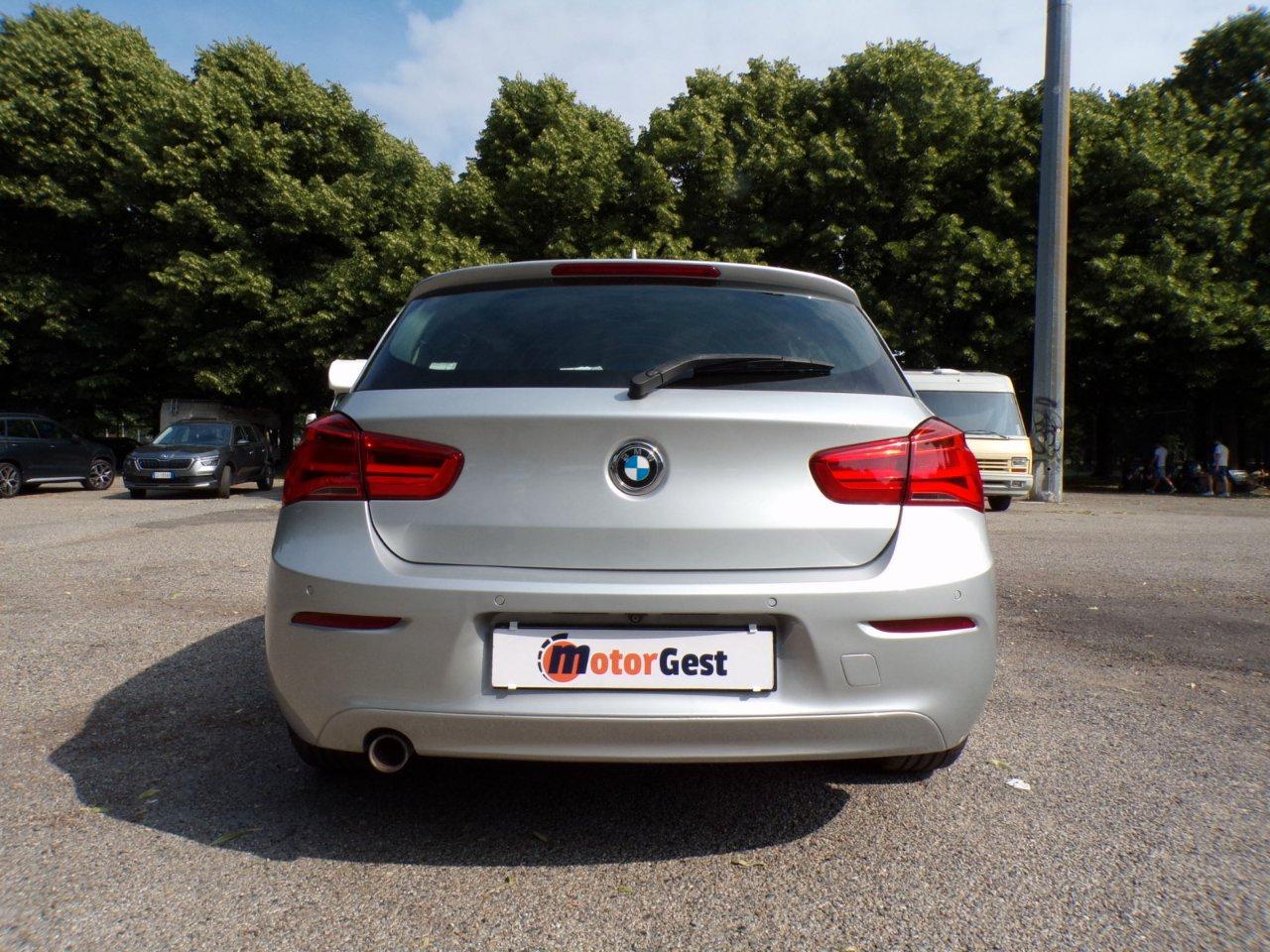 BMW 118 d Advantage 5p auto