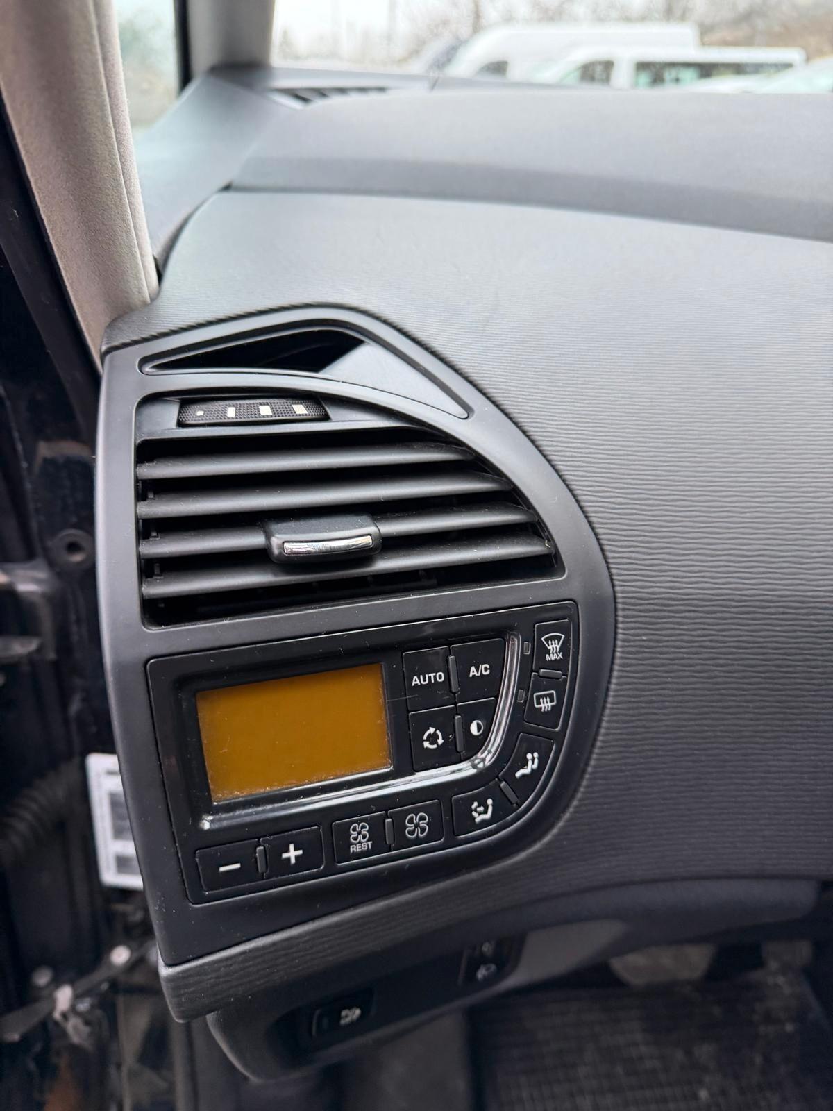 Citroen C4 Grand Picasso 2.0 HDI Exclusive 7 Posti