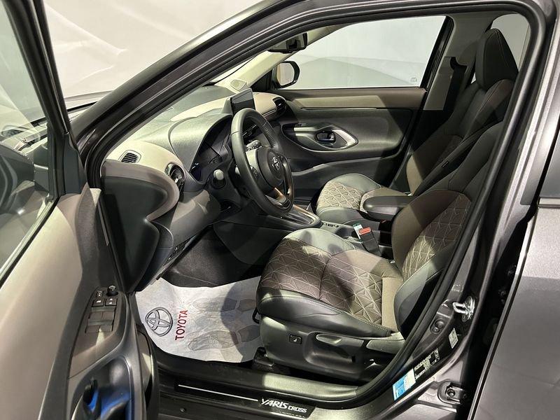 Toyota Yaris Cross 1.5 Hybrid 5p. E-CVT AWD-i Lounge