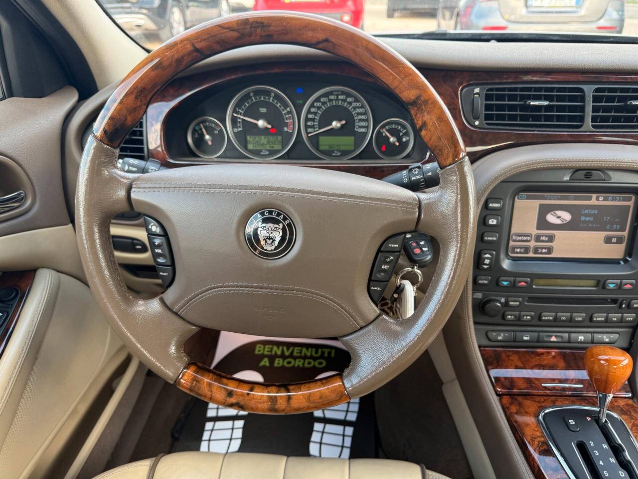 Jaguar S-Type 2.7 diesel V6 Executive