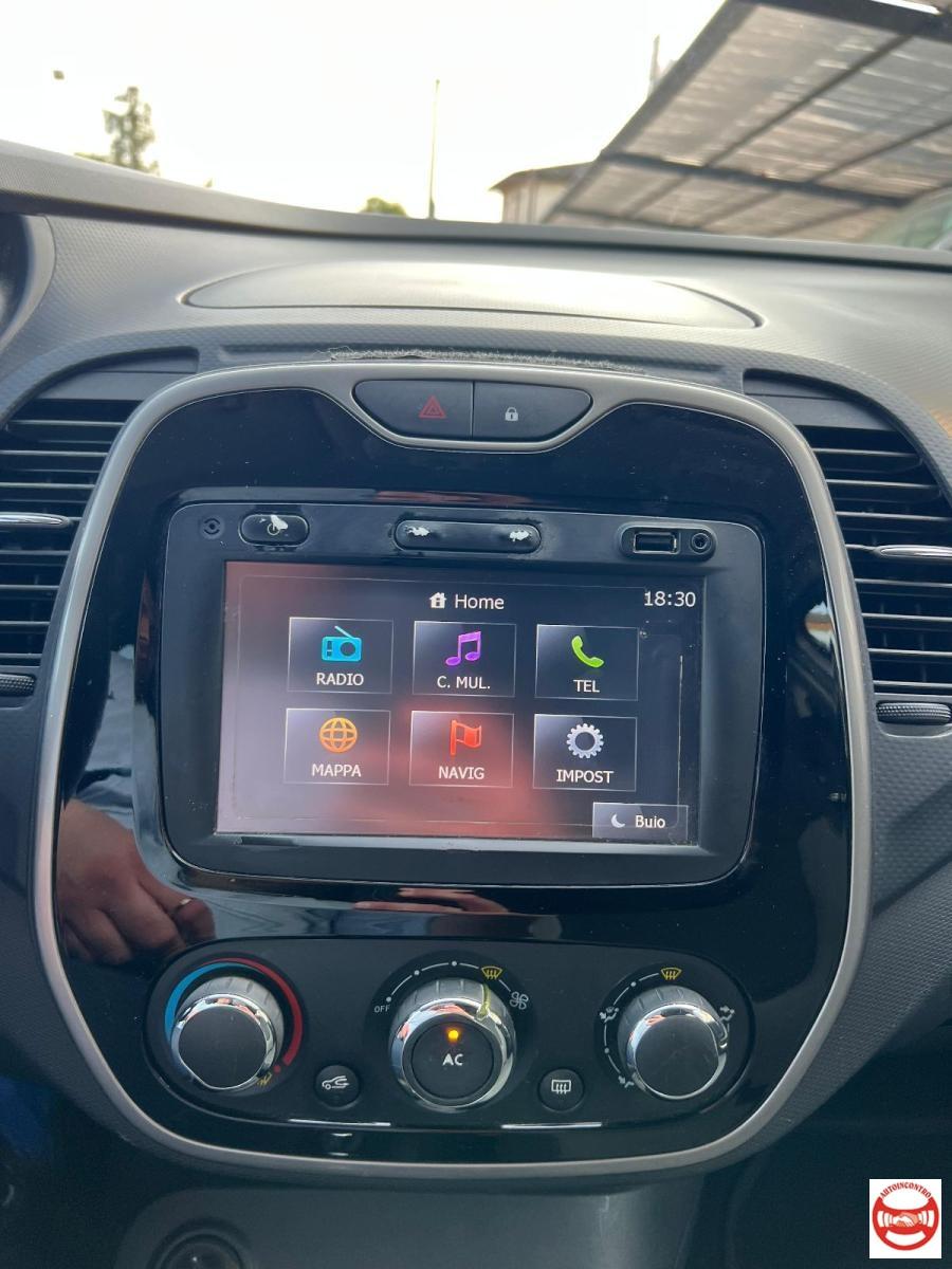 RENAULT - Captur 0.9 tce Live s&s 90cv