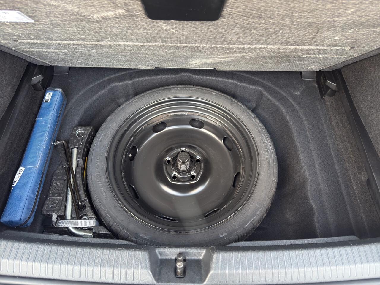 Volkswagen Golf 2.0 TDI 115 CV SCR Life - 2025