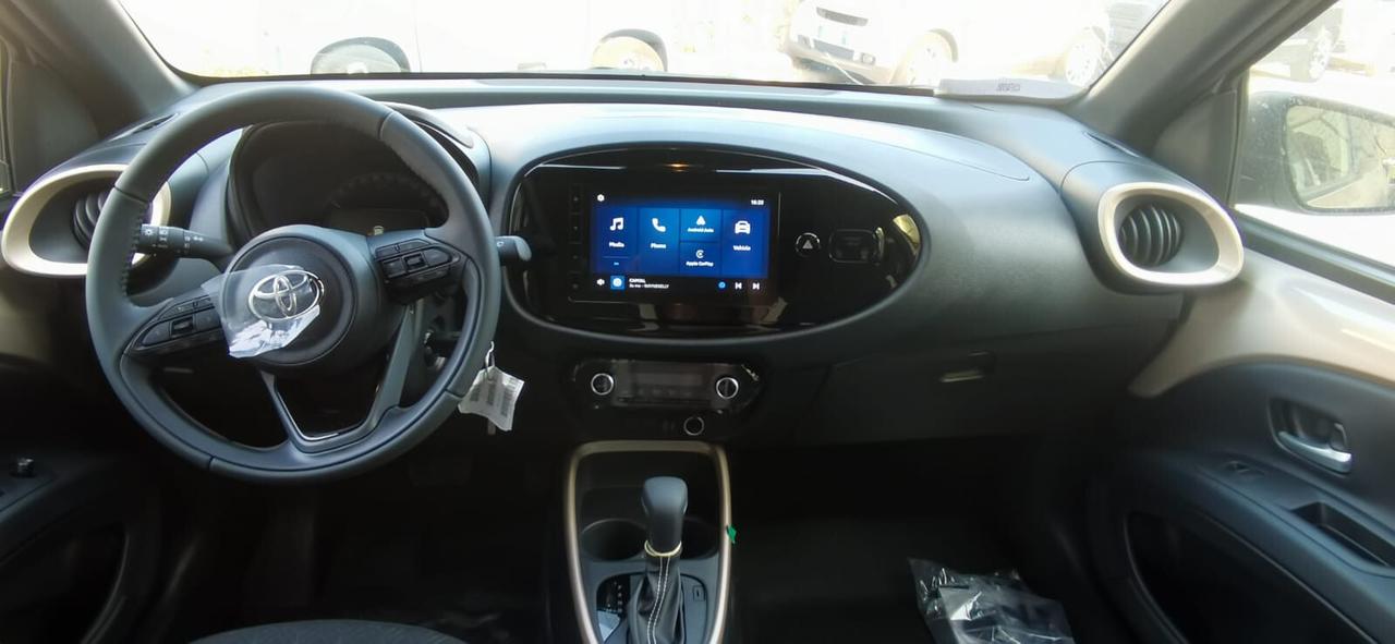 Toyota Aygo 1.0 BENZINA CAMBIO AUTOMATICO 5 porte Trend KM0 2025