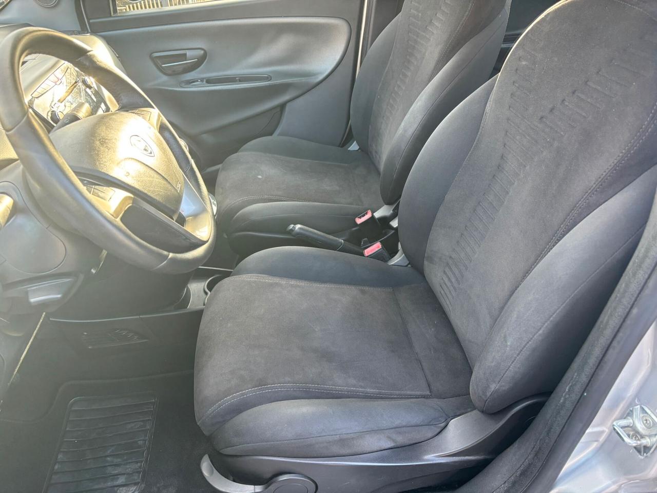 Lancia Ypsilon 1.3 MJT 16V 95 CV 5 porte S&S Gold