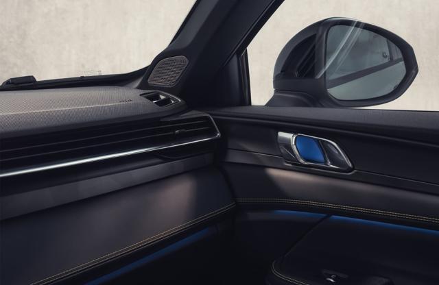 LYNK & CO 01 1.5 TD PHEV MORE AUTOMATICA