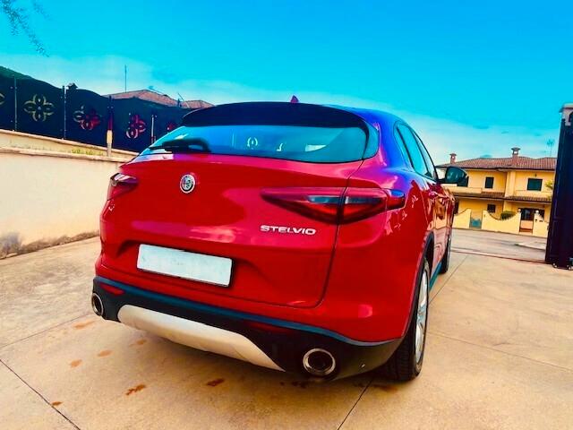 Alfa Romeo Stelvio 2.2 Q4 210 CV PELLE NAVI BAULE ELETTR.