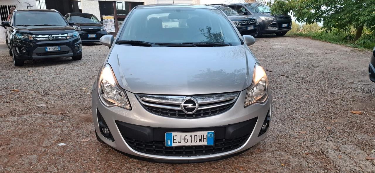 Opel Corsa 1.2 5 porte Sport