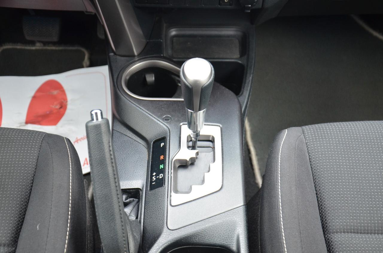 Toyota RAV 4 2.5 Hybrid 2WD Style