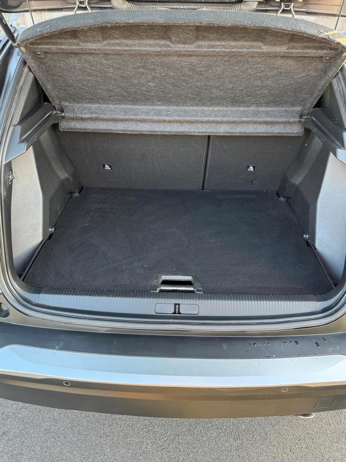 Peugeot 2008 BlueHDi 130 S&S EAT8 Allure Pack
